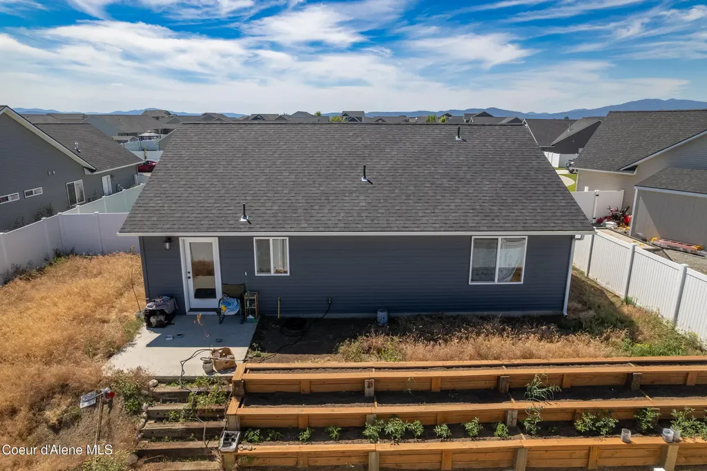 12183 N Gipper Loop Rathdrum ID 83858