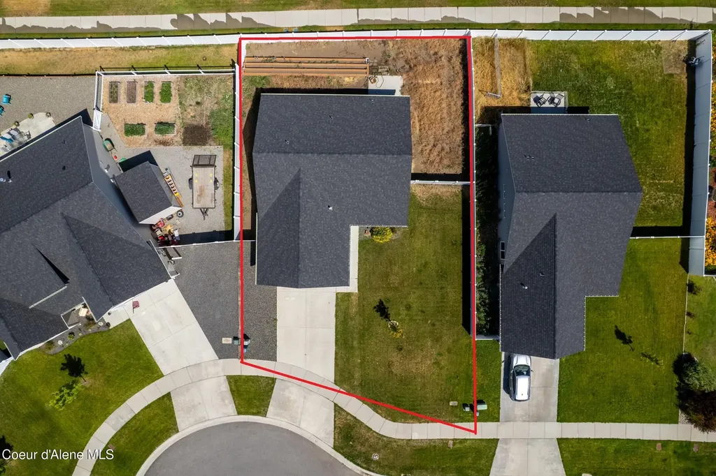 12183 N Gipper Loop Rathdrum ID 83858