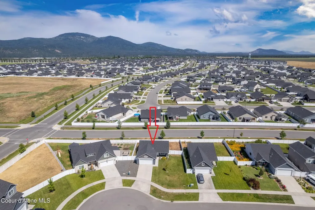 12183 N Gipper Loop Rathdrum ID 83858