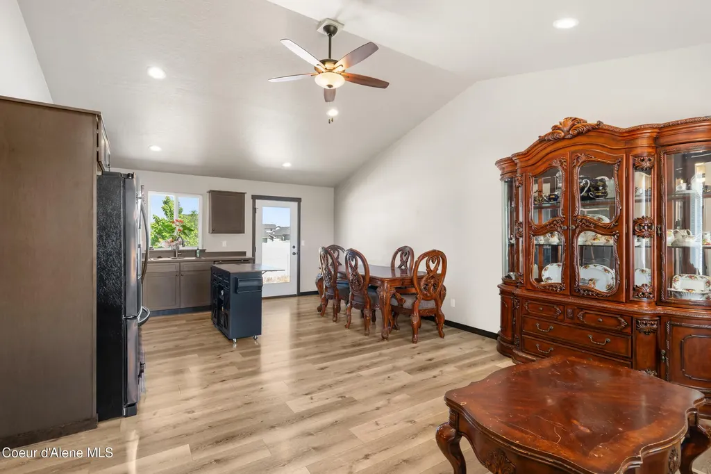 12183 N Gipper Loop Rathdrum ID 83858