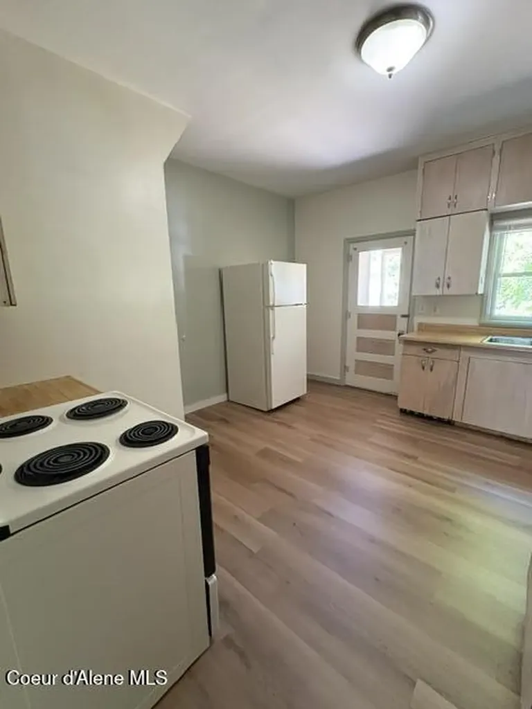 112 E Portland Avenue Kellogg ID 83837