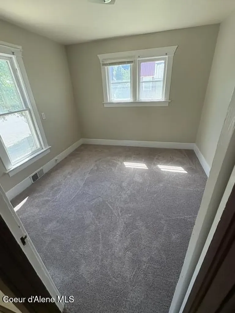 112 E Portland Avenue Kellogg ID 83837