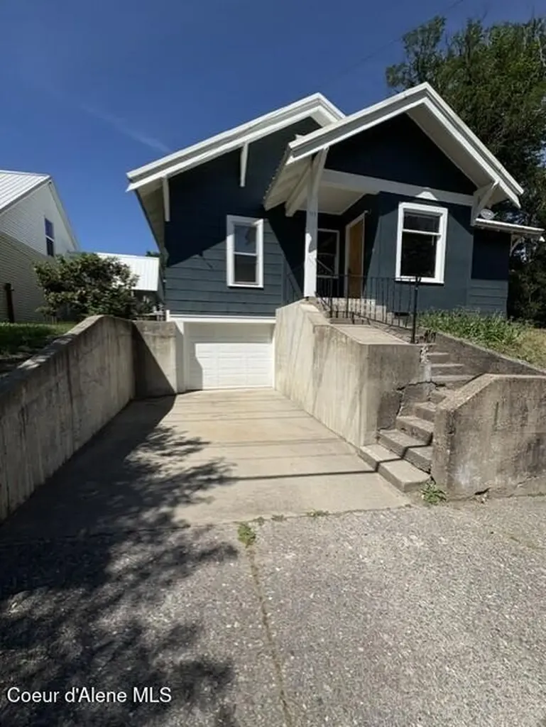 112 E Portland Avenue Kellogg ID 83837