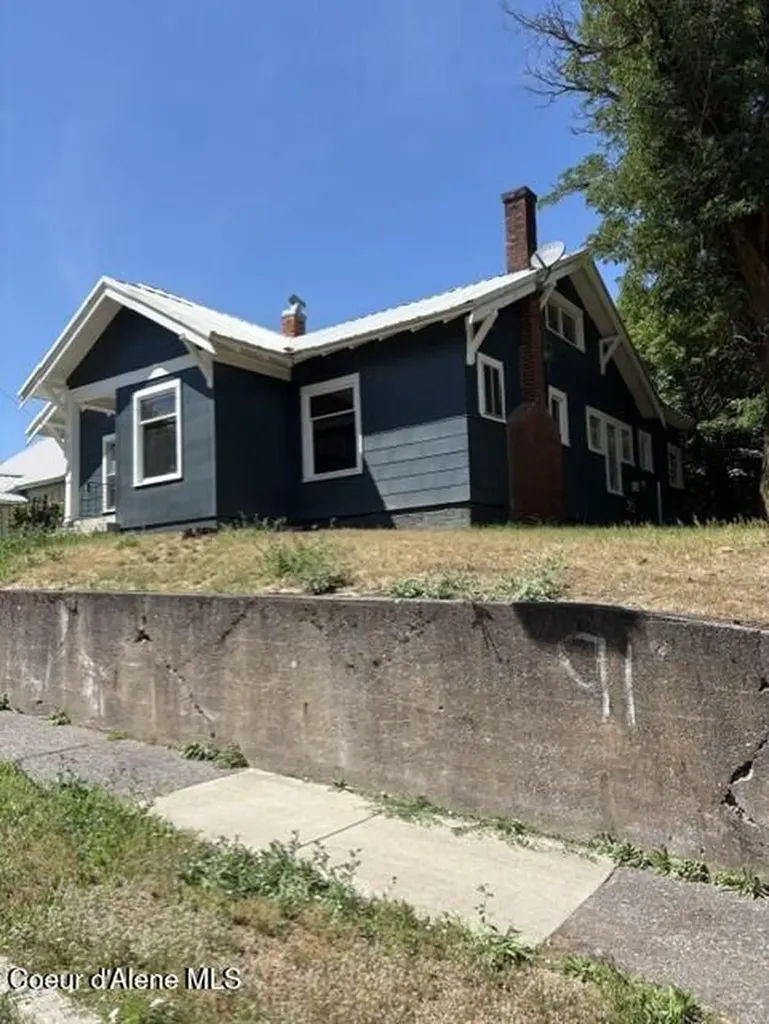 112 E Portland Avenue Kellogg ID 83837
