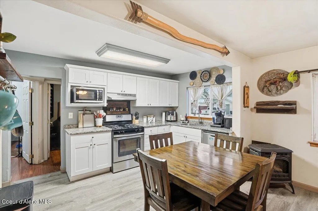 215 N Forest Avenue Sandpoint ID 83864
