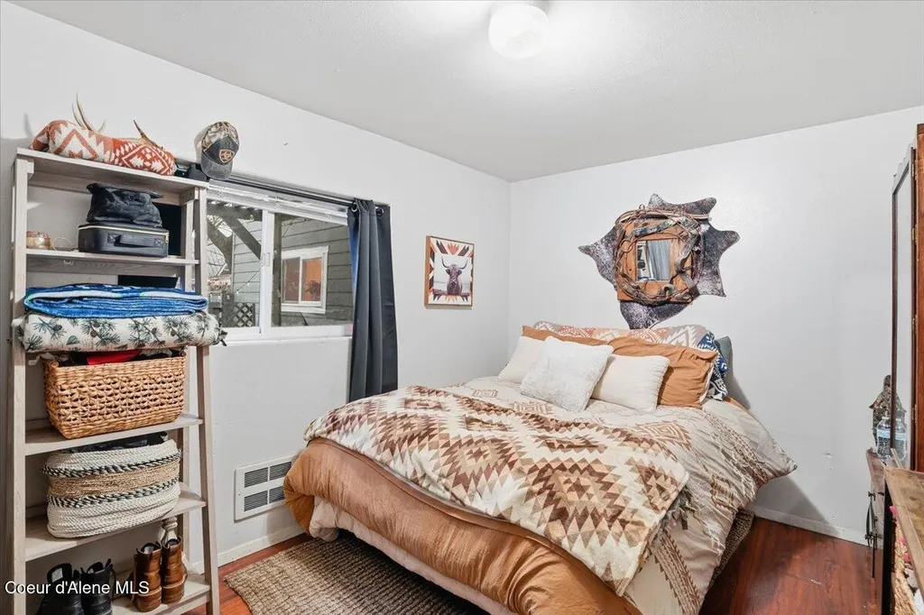 215 N Forest Avenue Sandpoint ID 83864