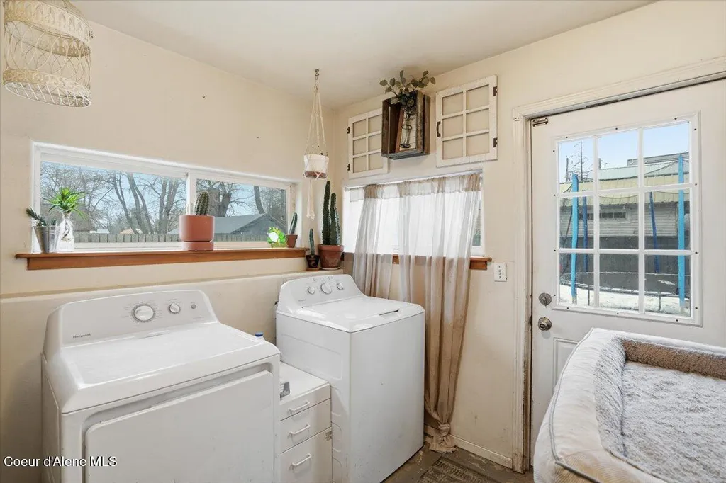 215 N Forest Avenue Sandpoint ID 83864