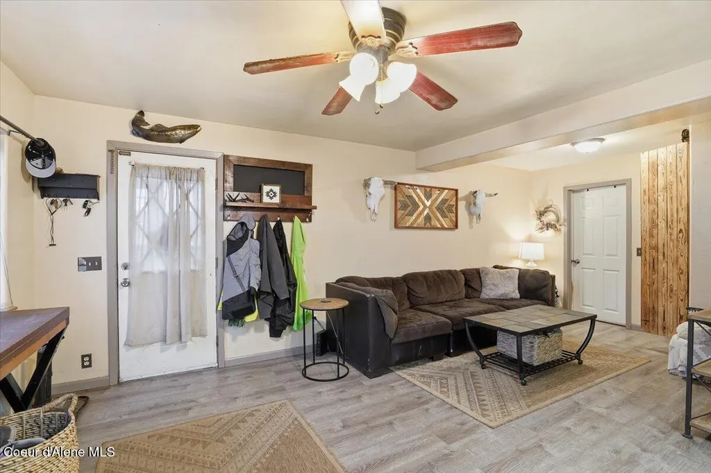 215 N Forest Avenue Sandpoint ID 83864