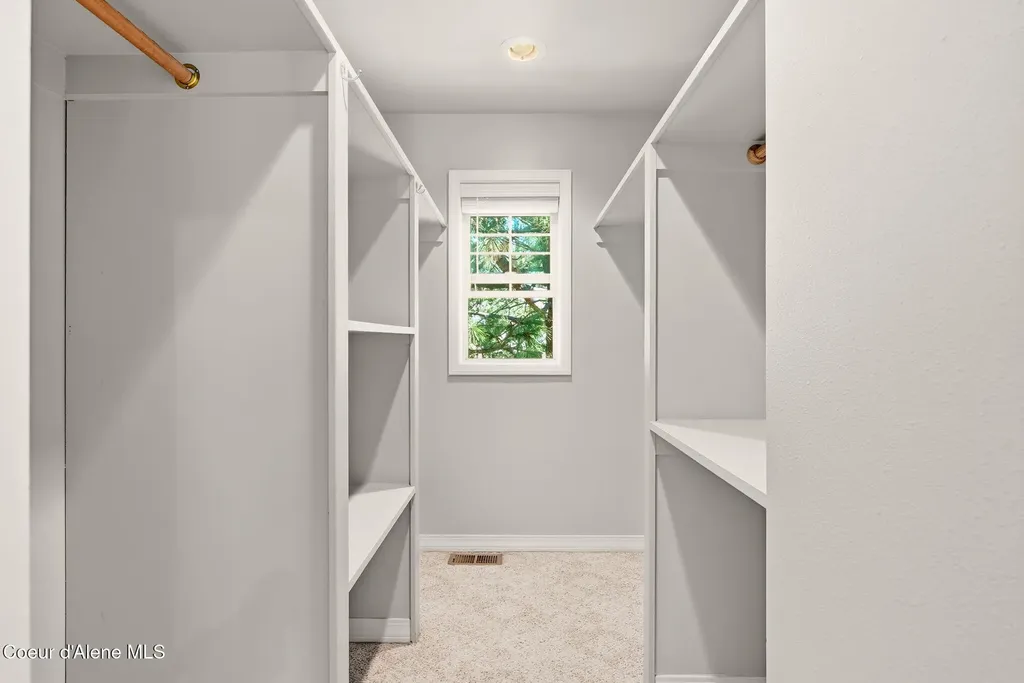 2014 Janelle Way Sandpoint ID 83864