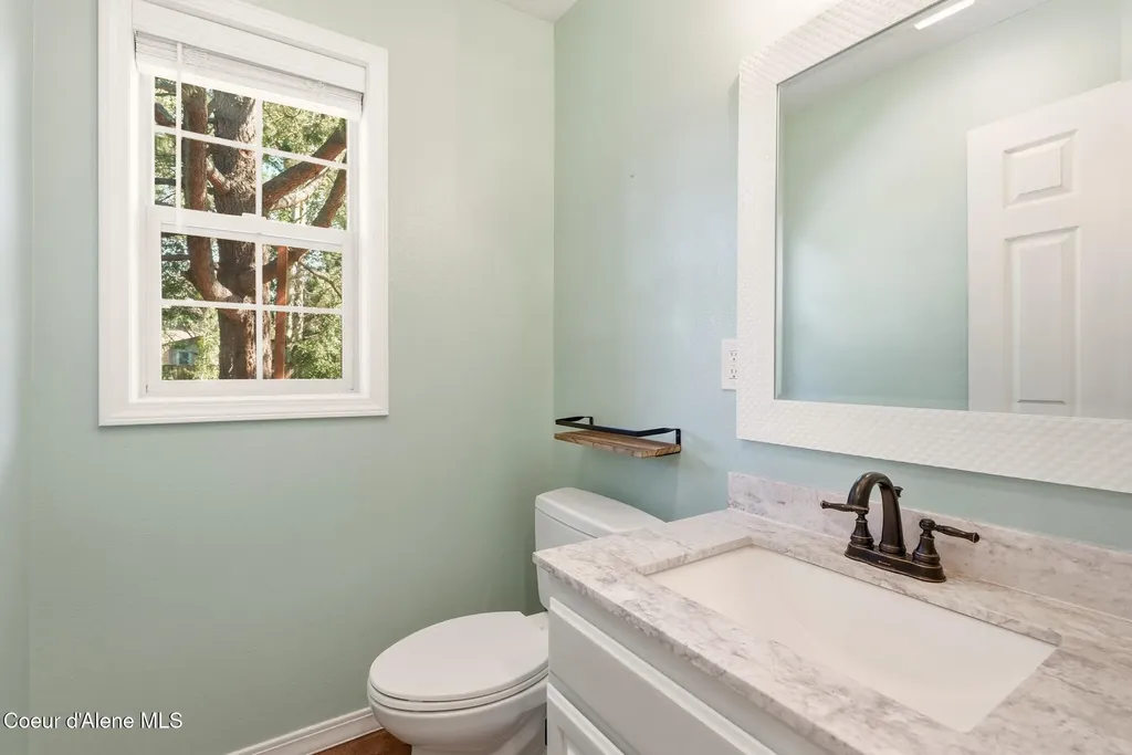 2014 Janelle Way Sandpoint ID 83864