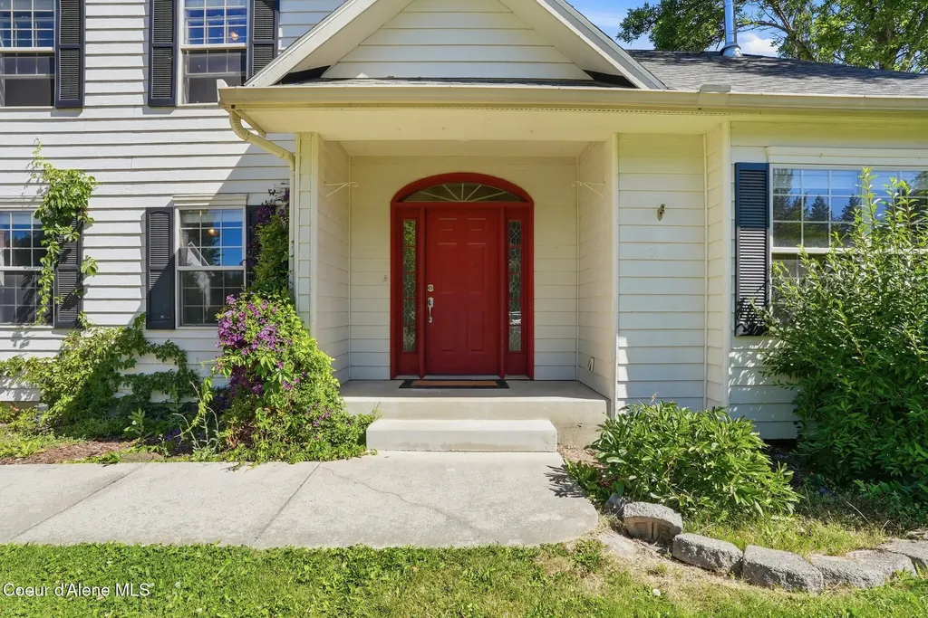 2014 Janelle Way Sandpoint ID 83864