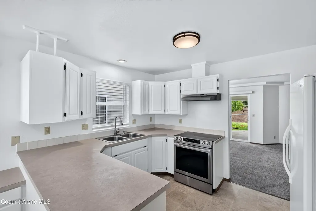 1537 W Woodlawn Drive Hayden ID 83835