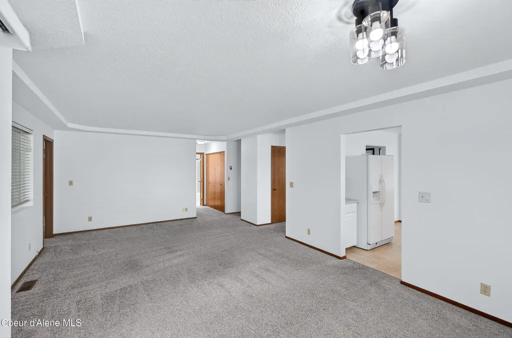 1537 W Woodlawn Drive Hayden ID 83835