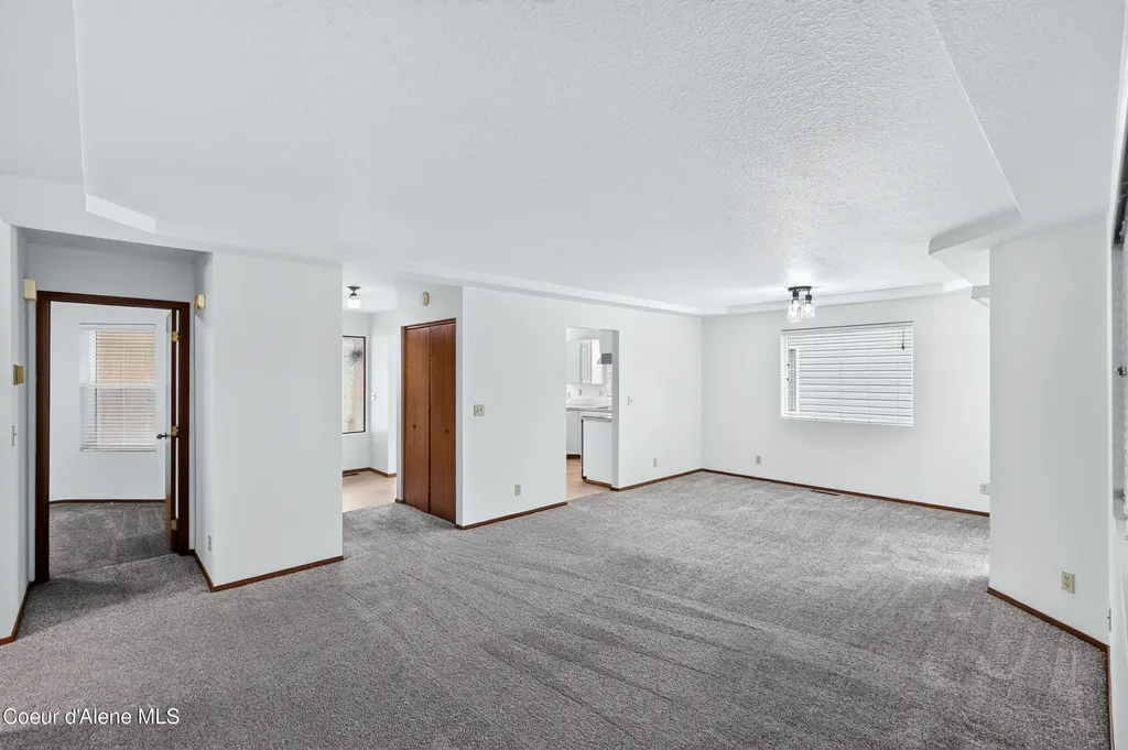 1537 W Woodlawn Drive Hayden ID 83835