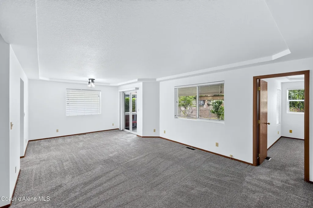 1537 W Woodlawn Drive Hayden ID 83835