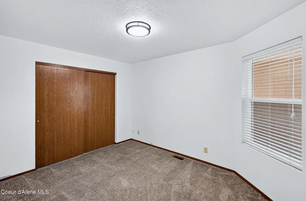 1537 W Woodlawn Drive Hayden ID 83835