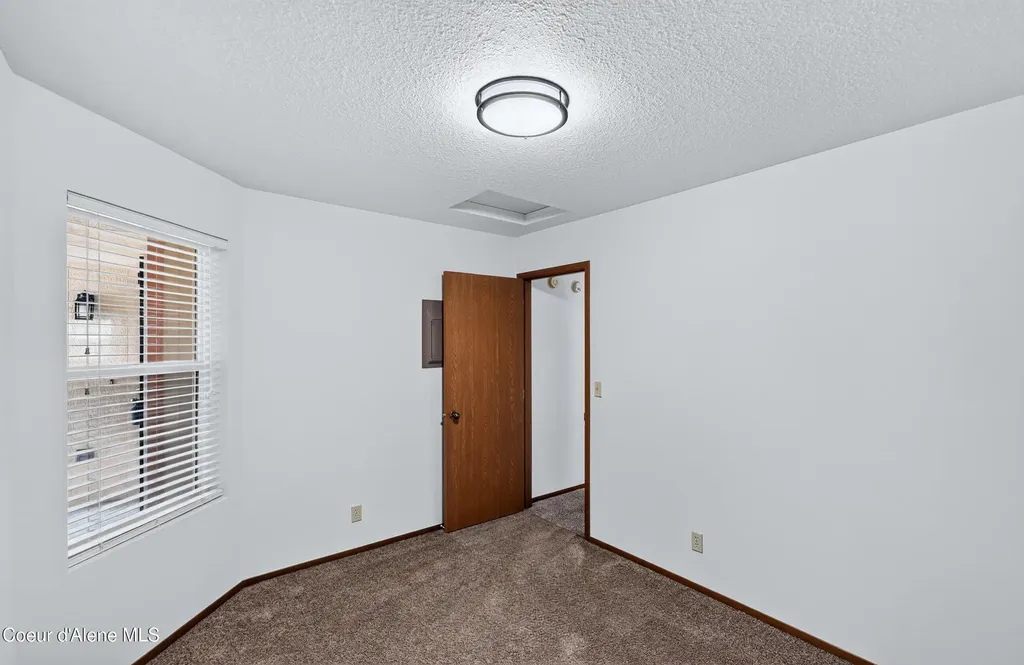1537 W Woodlawn Drive Hayden ID 83835