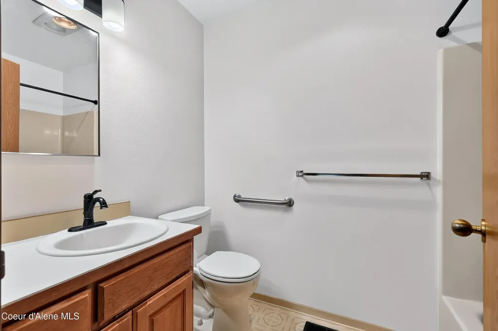 1537 W Woodlawn Drive Hayden ID 83835