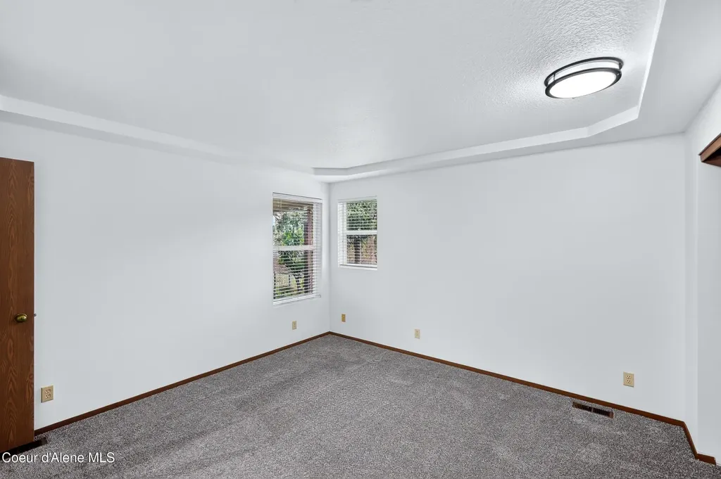 1537 W Woodlawn Drive Hayden ID 83835
