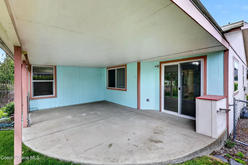 1537 W Woodlawn Drive Hayden ID 83835