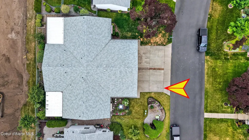 1537 W Woodlawn Drive Hayden ID 83835