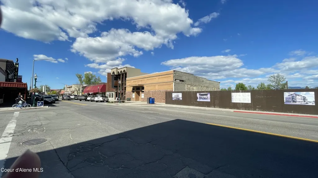 208 N 1st Avenue Sandpoint ID 83864