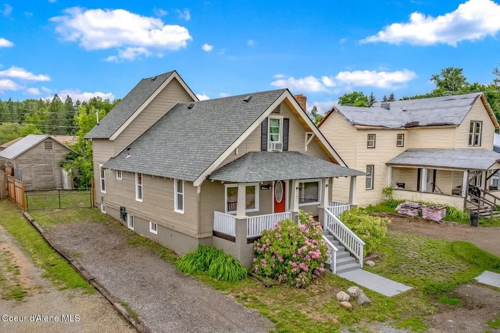 112 Washington Street Priest River ID 83856