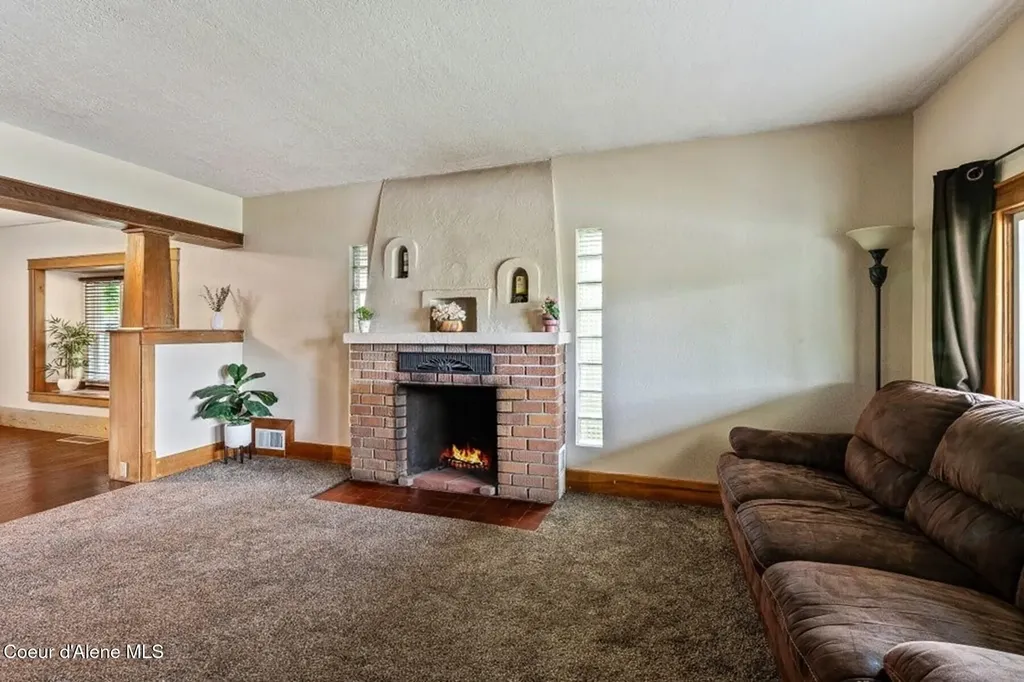 112 Washington Street Priest River ID 83856