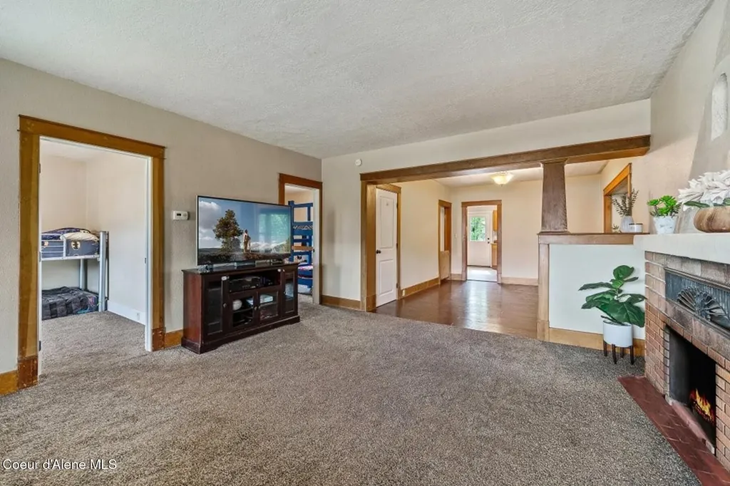 112 Washington Street Priest River ID 83856