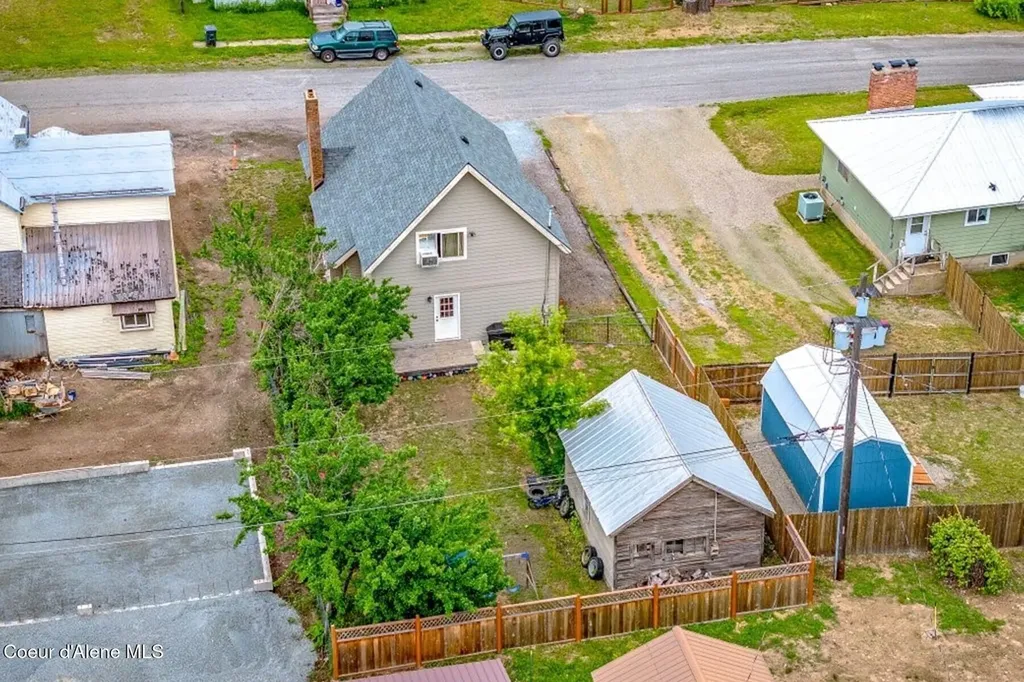 112 Washington Street Priest River ID 83856