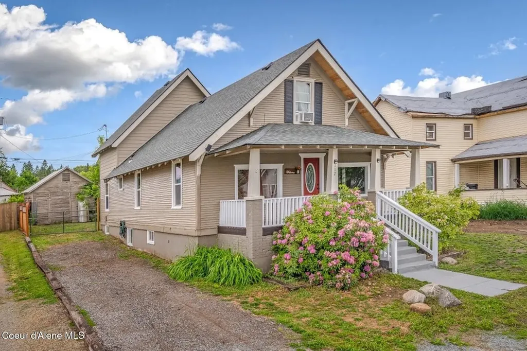 112 Washington Street Priest River ID 83856