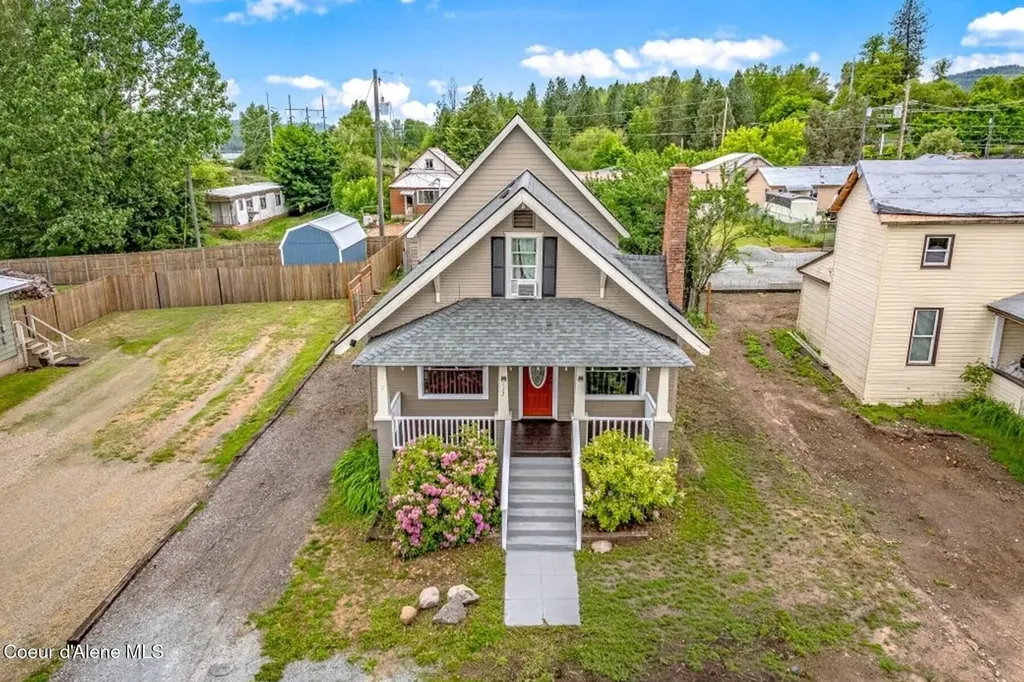 112 Washington Street Priest River ID 83856