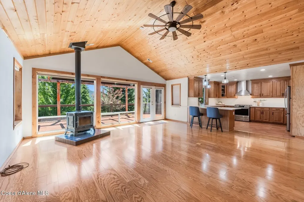 218 Topaz Trail Sandpoint ID 83864