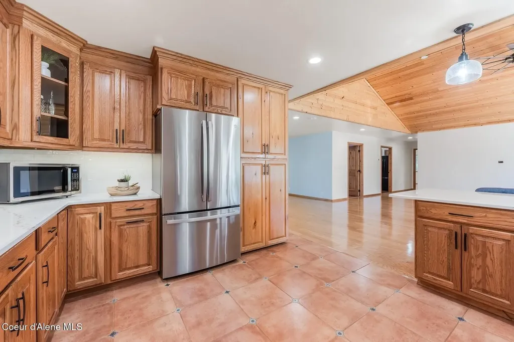 218 Topaz Trail Sandpoint ID 83864