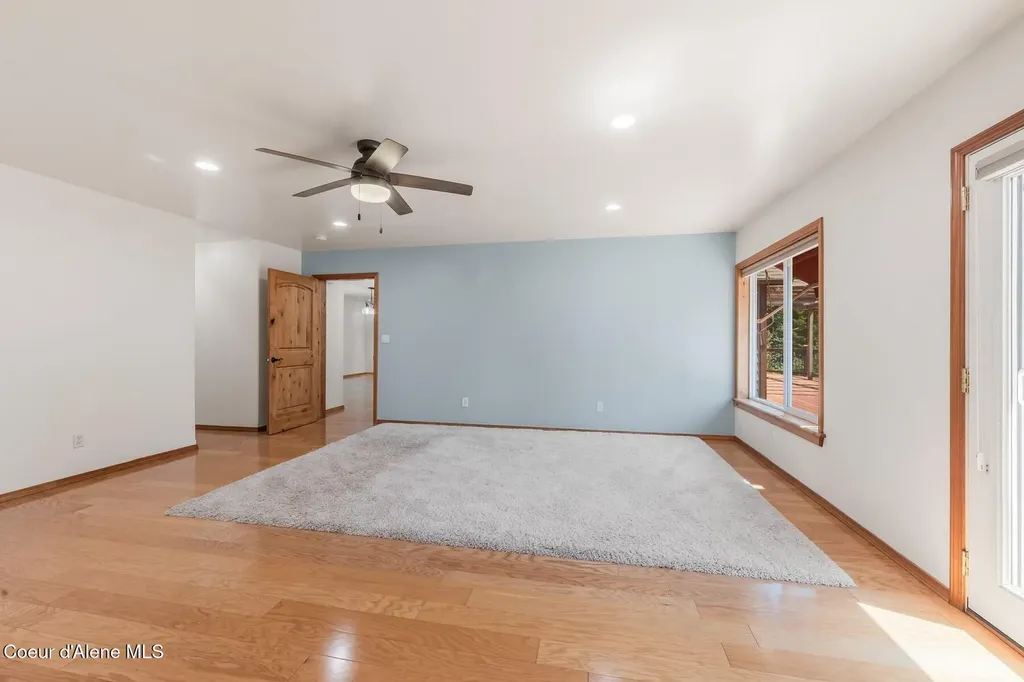 218 Topaz Trail Sandpoint ID 83864