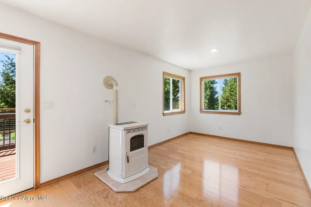 218 Topaz Trail Sandpoint ID 83864