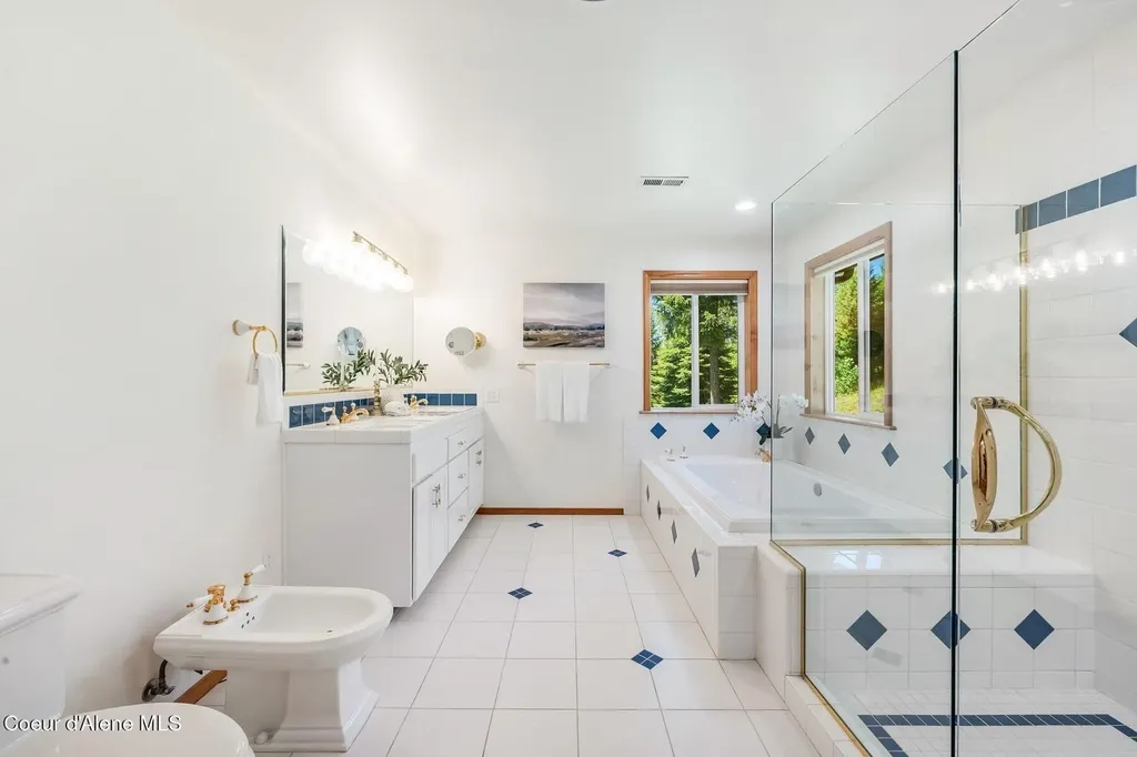 218 Topaz Trail Sandpoint ID 83864