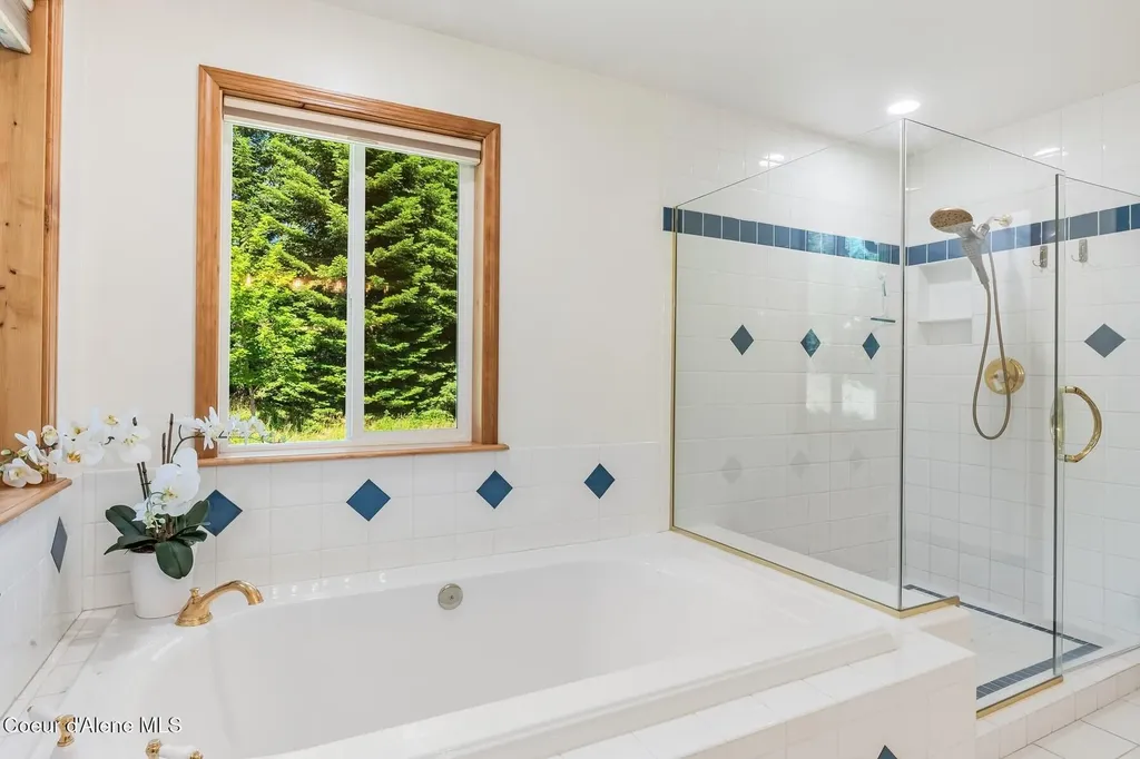 218 Topaz Trail Sandpoint ID 83864