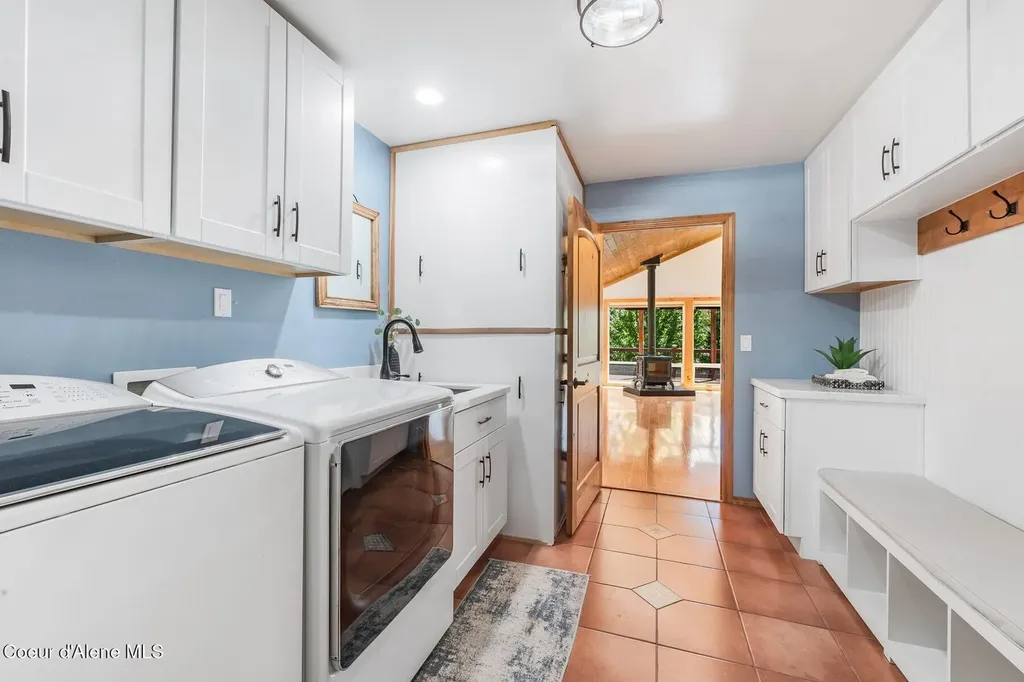 218 Topaz Trail Sandpoint ID 83864