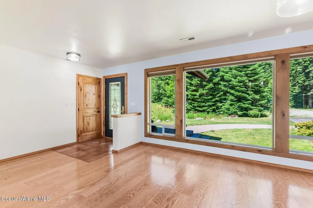 218 Topaz Trail Sandpoint ID 83864