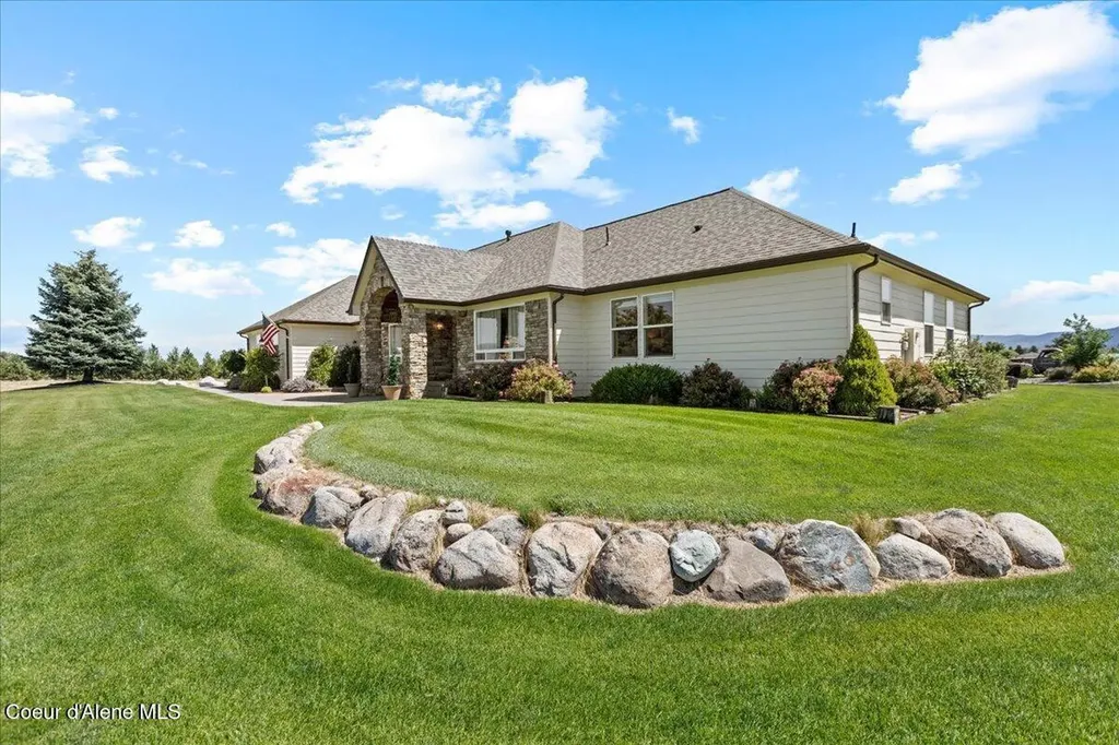 7513 W Nighthawk Drive Post Falls ID 83854