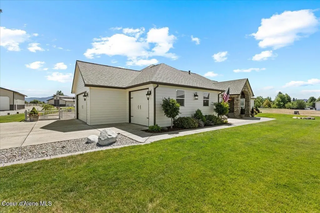 7513 W Nighthawk Drive Post Falls ID 83854