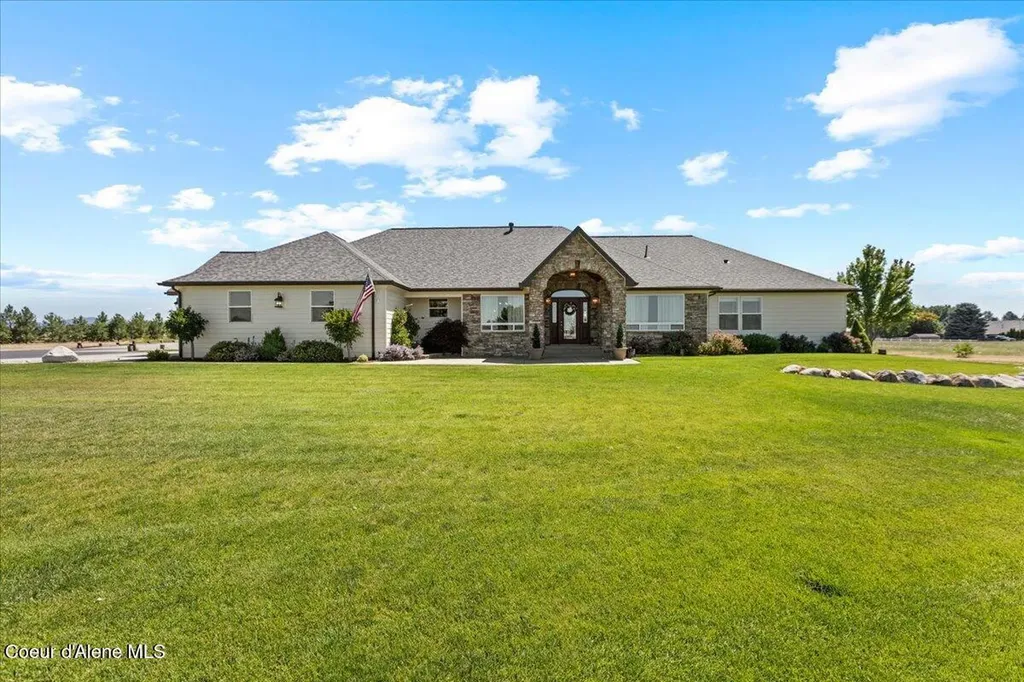 7513 W Nighthawk Drive Post Falls ID 83854