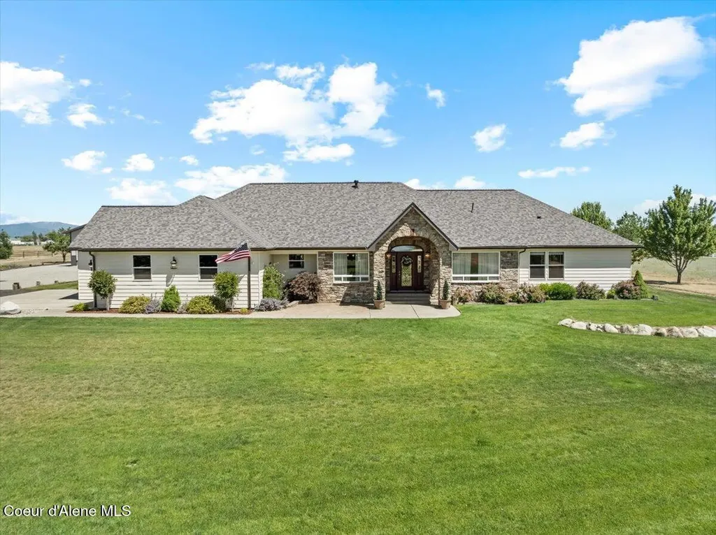 7513 W Nighthawk Drive Post Falls ID 83854