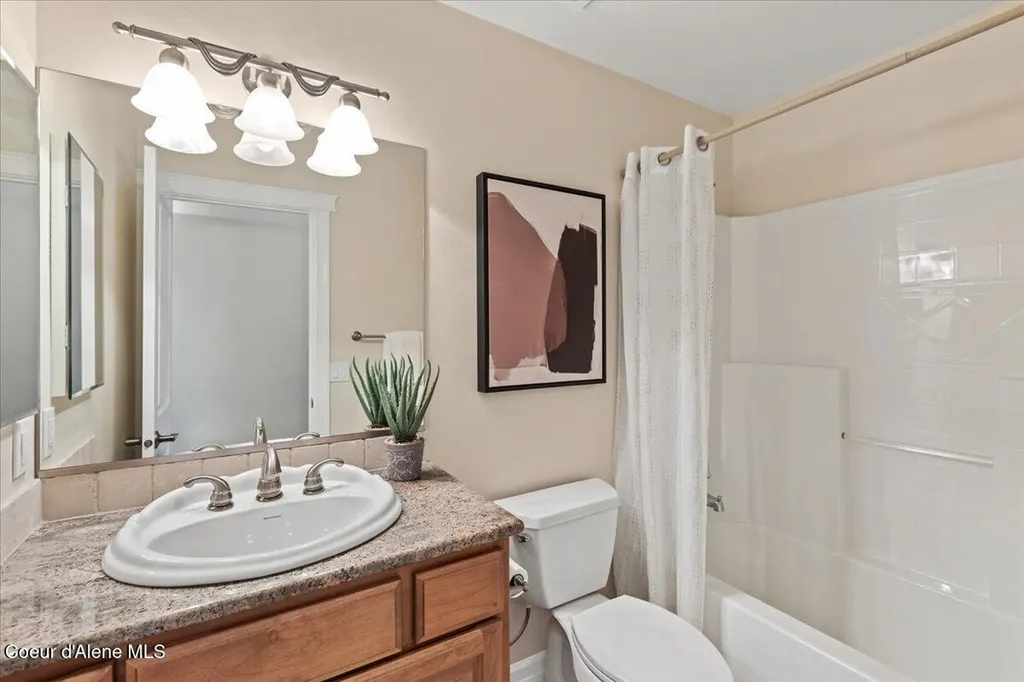 7513 W Nighthawk Drive Post Falls ID 83854
