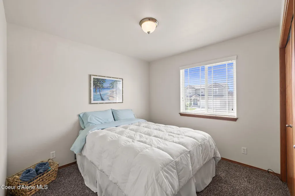 2893 W Strawberry Lane Hayden ID 83835