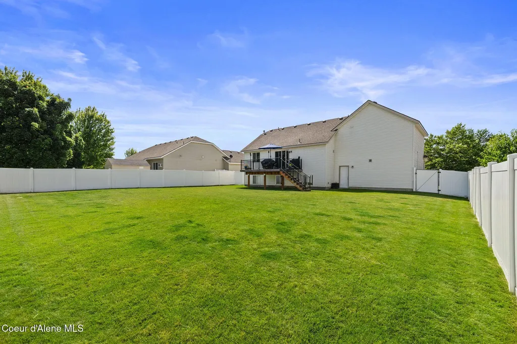 2893 W Strawberry Lane Hayden ID 83835