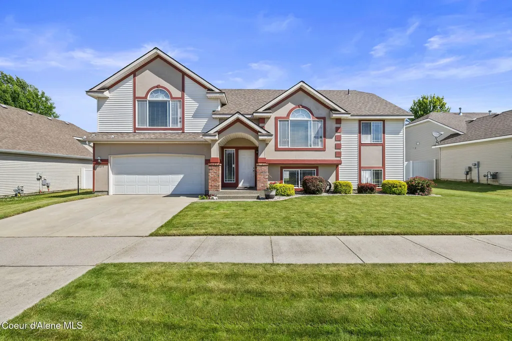 2893 W Strawberry Lane Hayden ID 83835