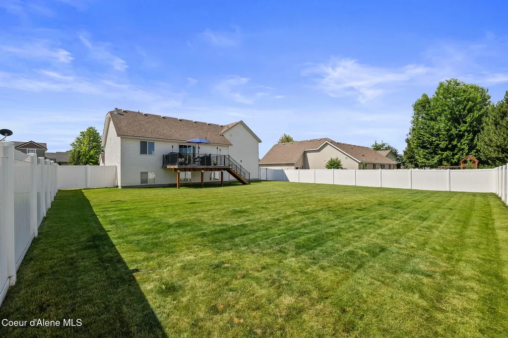 2893 W Strawberry Lane Hayden ID 83835