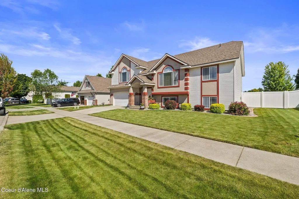 2893 W Strawberry Lane Hayden ID 83835